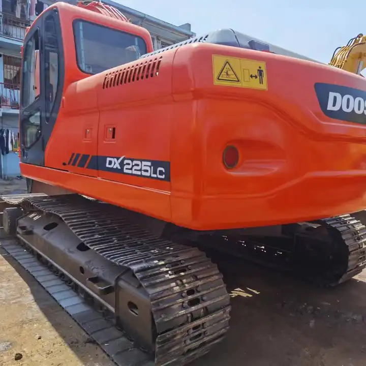 22tons Used Excavator Doosan DX225 In Good Condition Used Original doosan 225 excavator - Bager goseničar: slika 2 22tons Used Excavator Doosan DX225 In Good Condition Used Original doosan 225 excavator - Bager goseničar: slika 2