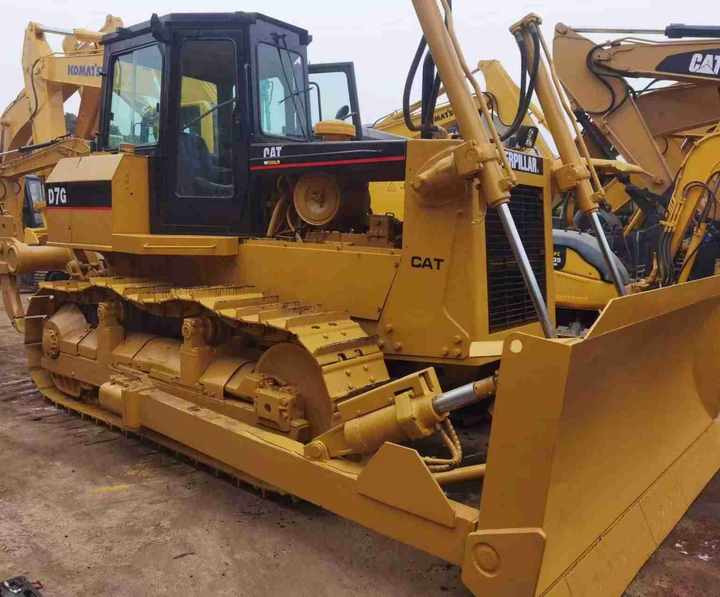 6-way Tilting Blade Caterpillar Crawler Bulldozer Cat D7G With Elevated Tracks Good Condition For Sale - Buldožer: slika 1 6-way Tilting Blade Caterpillar Crawler Bulldozer Cat D7G With Elevated Tracks Good Condition For Sale - Buldožer: slika 1