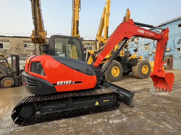 8 tons Used Excavator KUBOTA KX183-3 in good condition for sale - Bager goseničar: slika 3 8 tons Used Excavator KUBOTA KX183-3 in good condition for sale - Bager goseničar: slika 3