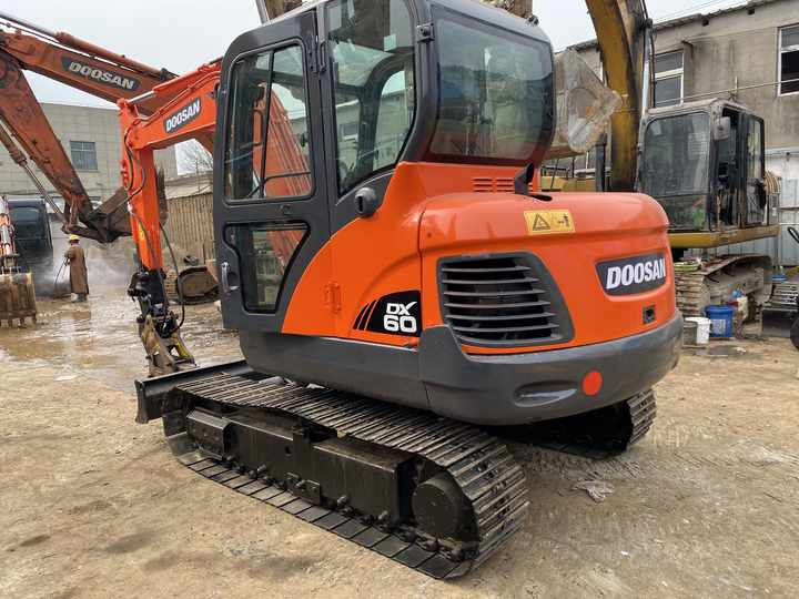 Awesome Performance Korea Imported Small Scale Used Doosan Excavator Dx60 Dx225 Dh60 Dh55 - Bager goseničar: slika 4 Awesome Performance Korea Imported Small Scale Used Doosan Excavator Dx60 Dx225 Dh60 Dh55 - Bager goseničar: slika 4