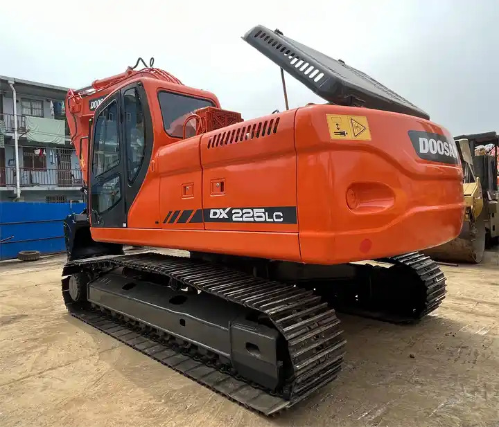 Cheap Used Korea Brand Doosan DX225LC 20 ton Excavator - Bager goseničar: slika 5 Cheap Used Korea Brand Doosan DX225LC 20 ton Excavator - Bager goseničar: slika 5