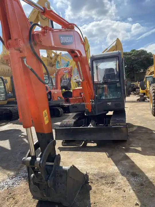 Competitive Price Original Used Doosan Excavator Dh55 With Good Condition for Sale - Mini bager: slika 2 Competitive Price Original Used Doosan Excavator Dh55 With Good Condition for Sale - Mini bager: slika 2