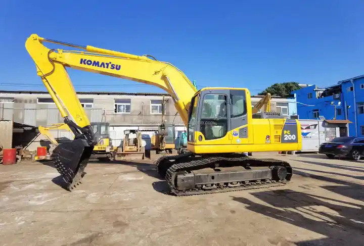 Construction PC200-8 Crawler Komatsu PC220-8 excavator used excavator - Bager goseničar: slika 3 Construction PC200-8 Crawler Komatsu PC220-8 excavator used excavator - Bager goseničar: slika 3