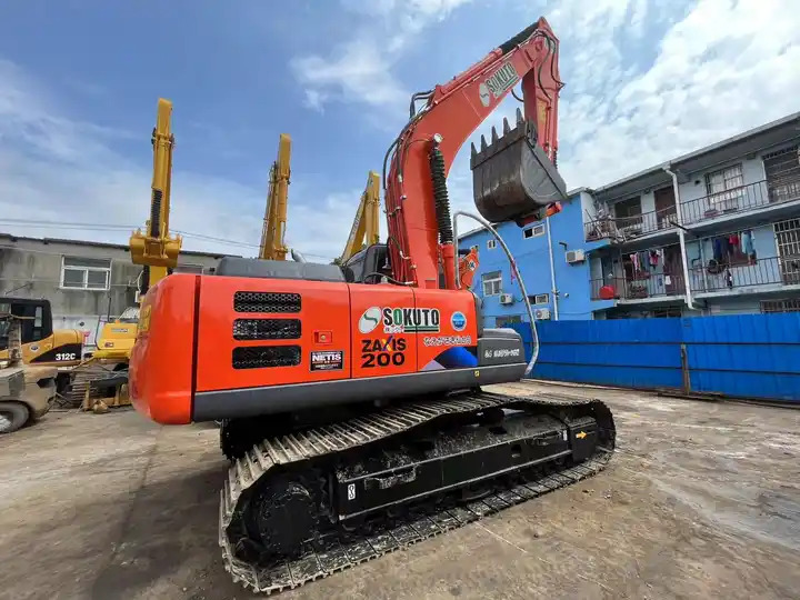 Excavadoras de segunda mano Hitachi Used excavator Hitachi ZX120 Japanese Hitachi second hand - Bager: slika 2 Excavadoras de segunda mano Hitachi Used excavator Hitachi ZX120 Japanese Hitachi second hand - Bager: slika 2