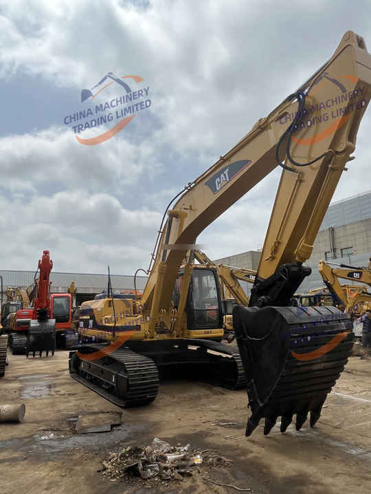 Excellent Used Cheap Caterpillar Cat 325bl excavator Second Hand cat325bl earth-moving digger With Perfect Function in stock - Bager goseničar: slika 3 Excellent Used Cheap Caterpillar Cat 325bl excavator Second Hand cat325bl earth-moving digger With Perfect Function in stock - Bager goseničar: slika 3
