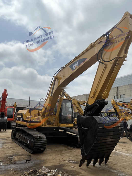 Excellent Used Cheap Caterpillar Cat 325bl excavator Second Hand cat325bl earth-moving digger With Perfect Function in stock - Bager goseničar: slika 4 Excellent Used Cheap Caterpillar Cat 325bl excavator Second Hand cat325bl earth-moving digger With Perfect Function in stock - Bager goseničar: slika 4