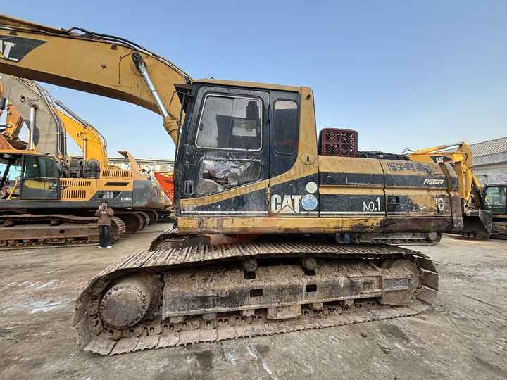 Good Condition Second Hand Caterpillar 325bl Excavator Used Cat 325b 325bl with good condition in stock For Sale - Bager goseničar: slika 2 Good Condition Second Hand Caterpillar 325bl Excavator Used Cat 325b 325bl with good condition in stock For Sale - Bager goseničar: slika 2