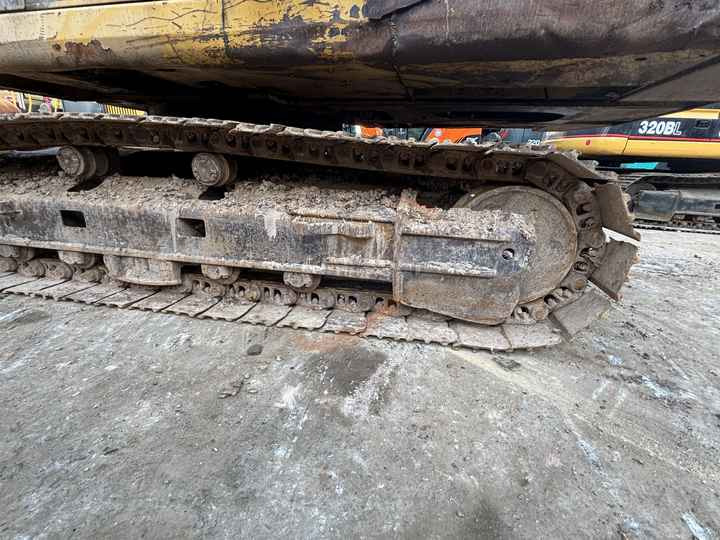 Good Condition Second Hand Caterpillar 325bl Excavator Used Cat 325b 325bl with good condition in stock For Sale - Bager goseničar: slika 5 Good Condition Second Hand Caterpillar 325bl Excavator Used Cat 325b 325bl with good condition in stock For Sale - Bager goseničar: slika 5