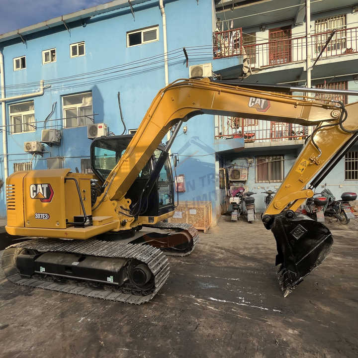 Good Price CAT 305.5E 307 308C 308D 308E 312D 315D 320C 320D Second Hand 7 Tons Used Mini Crawler Excavator For Sale - Mini bager: slika 1 Good Price CAT 305.5E 307 308C 308D 308E 312D 315D 320C 320D Second Hand 7 Tons Used Mini Crawler Excavator For Sale - Mini bager: slika 1