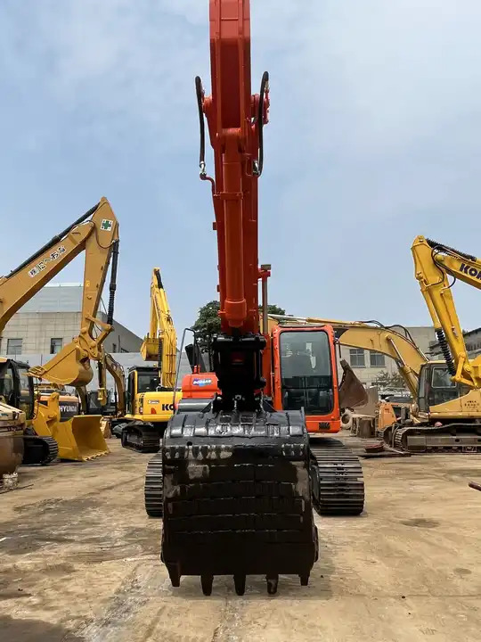 Good Price Tracked Excavator Doosan Dx225 Dx150 Korea Construction Machinery In Shanghai - Bager goseničar: slika 4 Good Price Tracked Excavator Doosan Dx225 Dx150 Korea Construction Machinery In Shanghai - Bager goseničar: slika 4