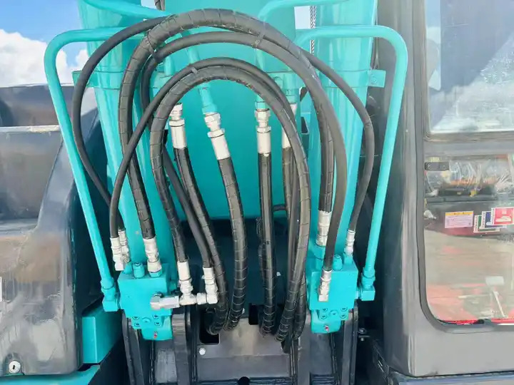 High Quality Excellent Performance Original Japanese Design Used Kobelco Sk135sr Excavator At Lower Price - Bager goseničar: slika 5 High Quality Excellent Performance Original Japanese Design Used Kobelco Sk135sr Excavator At Lower Price - Bager goseničar: slika 5