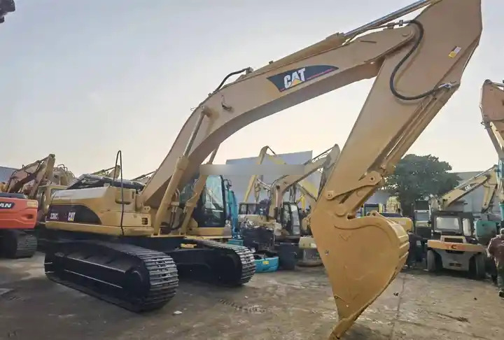 High Quality Second Hand 30 Tons Cat330c Construction Machine Caterpillar Excavator Cat330 Used Crawler Excavator - Bager goseničar: slika 3 High Quality Second Hand 30 Tons Cat330c Construction Machine Caterpillar Excavator Cat330 Used Crawler Excavator - Bager goseničar: slika 3