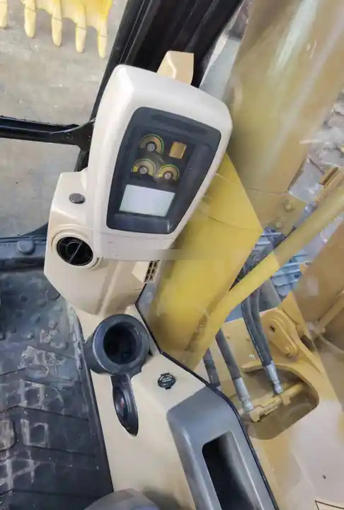 High Quality Second Hand 30 Tons Cat330c Construction Machine Caterpillar Excavator Cat330 Used Crawler Excavator - Bager goseničar: slika 4 High Quality Second Hand 30 Tons Cat330c Construction Machine Caterpillar Excavator Cat330 Used Crawler Excavator - Bager goseničar: slika 4
