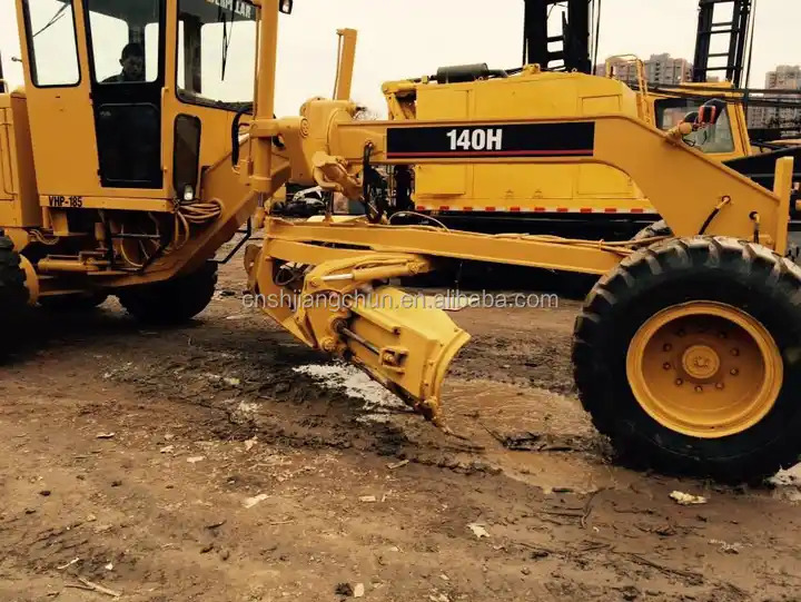 High Quality Second Hand Cat 140h Grader Used excellent Grader cat 140h 140k with good condition in Low Price on sale - Greder: slika 4 High Quality Second Hand Cat 140h Grader Used excellent Grader cat 140h 140k with good condition in Low Price on sale - Greder: slika 4