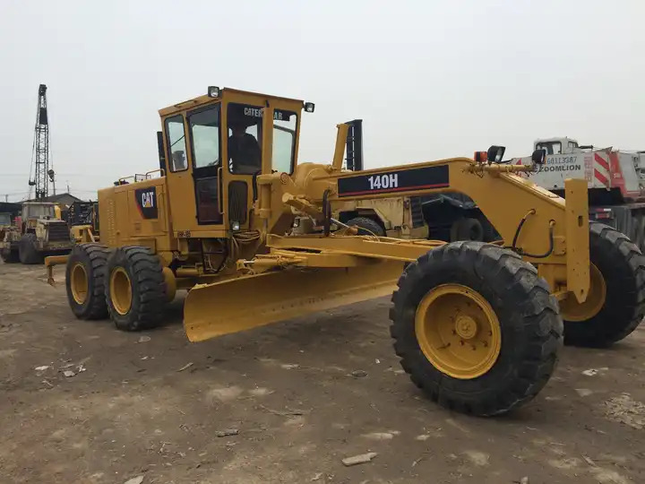 High Quality Second Hand Cat 140h Grader Used excellent Grader cat 140h 140k with good condition in Low Price on sale - Greder: slika 3 High Quality Second Hand Cat 140h Grader Used excellent Grader cat 140h 140k with good condition in Low Price on sale - Greder: slika 3