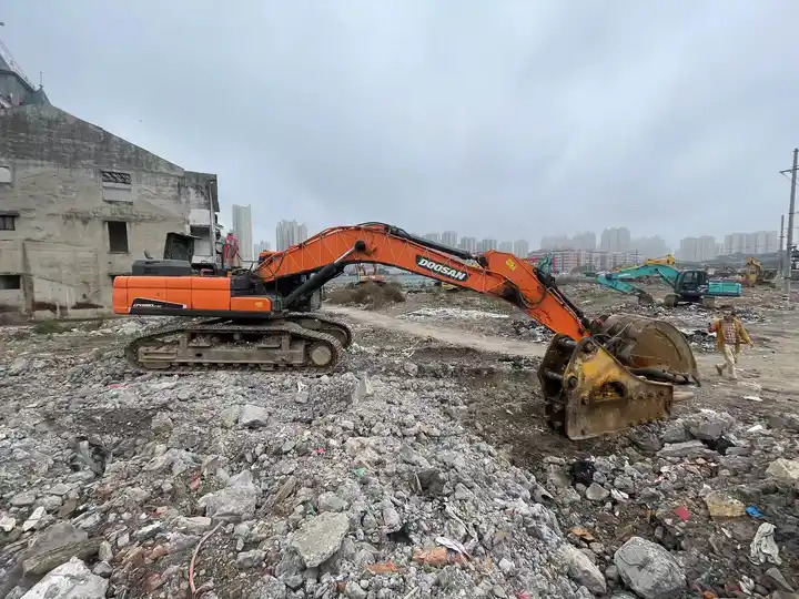 High-quality Original Used Korea Crawler 50 Ton Doosan Dx520 Excavator Used Excavator Digger In Shanghai - Bager goseničar: slika 5 High-quality Original Used Korea Crawler 50 Ton Doosan Dx520 Excavator Used Excavator Digger In Shanghai - Bager goseničar: slika 5
