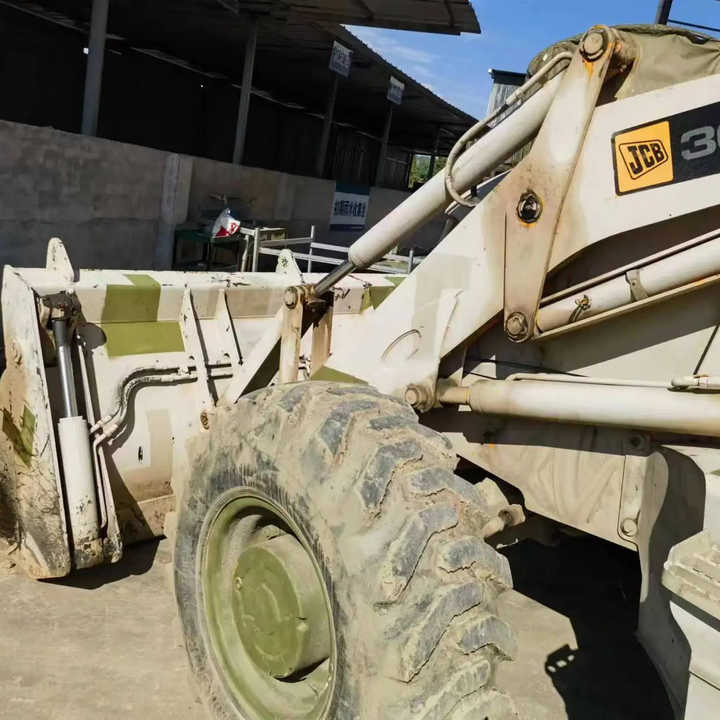 Hot sale Backhoe loader JCB 3CX 4*4 tlb loader UKmade, used cheap JCB 3CX retro loader and digger in good condition - Bager nakladalec: slika 1 Hot sale Backhoe loader JCB 3CX 4*4 tlb loader UKmade, used cheap JCB 3CX retro loader and digger in good condition - Bager nakladalec: slika 1