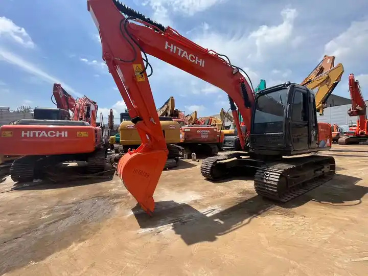 Hot sale Used excavator hitachi zx 120 Japan brand hitachi zaxis 120 excavator 12Ton excavator machine digger - Bager goseničar: slika 5 Hot sale Used excavator hitachi zx 120 Japan brand hitachi zaxis 120 excavator 12Ton excavator machine digger - Bager goseničar: slika 5
