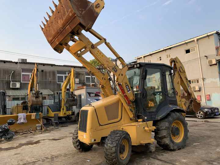 JCB 3cX backhoe loader manufactured in 2022 with telescopic boom JCB3CX JCB4CX JCB 3DX - Bager nakladalec: slika 2 JCB 3cX backhoe loader manufactured in 2022 with telescopic boom JCB3CX JCB4CX JCB 3DX - Bager nakladalec: slika 2