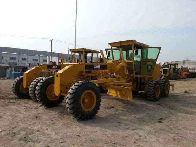 Japan Famous Brand Grader Motor used CAT 140H Used Motor Grader in good condition for sale - Greder: slika 5 Japan Famous Brand Grader Motor used CAT 140H Used Motor Grader in good condition for sale - Greder: slika 5