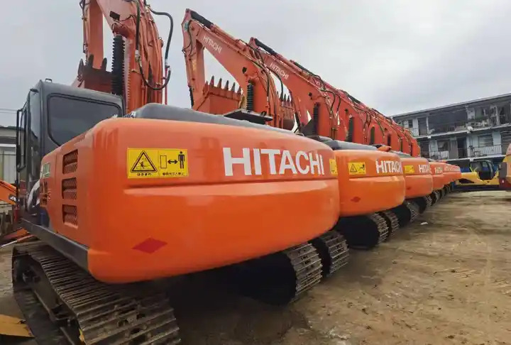 Japan Made Used Excavator Hitachi Ex200-1,Ex200 With Good Condition And Best Price Excavator Machine in Shanghai - Bager goseničar: slika 4 Japan Made Used Excavator Hitachi Ex200-1,Ex200 With Good Condition And Best Price Excavator Machine in Shanghai - Bager goseničar: slika 4