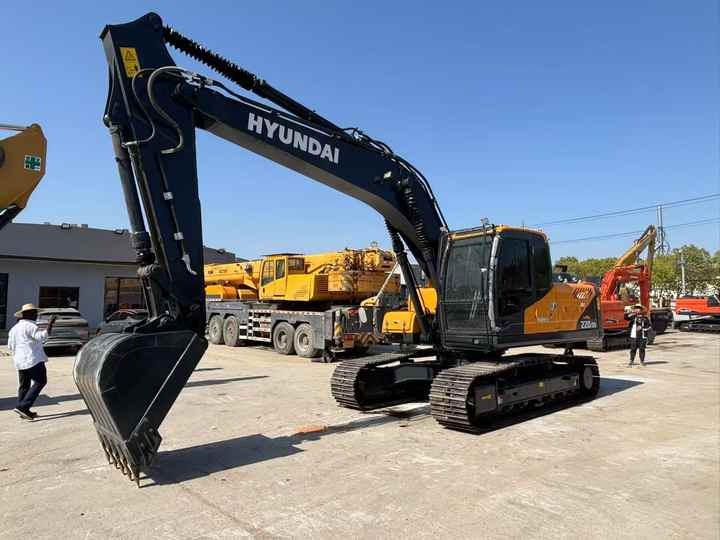 Korea Original Used Hyundai 220LC-9S Excavator Used Robex Hyundai 220 Excavator 220LC-9S Used Excavators for Sale - Bager: slika 5 Korea Original Used Hyundai 220LC-9S Excavator Used Robex Hyundai 220 Excavator 220LC-9S Used Excavators for Sale - Bager: slika 5