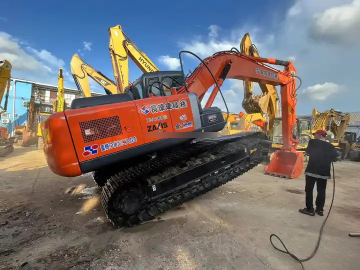New Arrival second hand ZX200-3G Hitachi 20 Ton Crawler Excavator Used japan Hitachi zx200 excavator For Sale - Bager goseničar: slika 3 New Arrival second hand ZX200-3G Hitachi 20 Ton Crawler Excavator Used japan Hitachi zx200 excavator For Sale - Bager goseničar: slika 3