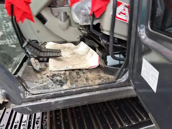 Original 7ton Used Excavator In Shanghai China 2019 Second Hand Hitachi Zx70 Used Excavator For Sale - Bager goseničar: slika 4 Original 7ton Used Excavator In Shanghai China 2019 Second Hand Hitachi Zx70 Used Excavator For Sale - Bager goseničar: slika 4