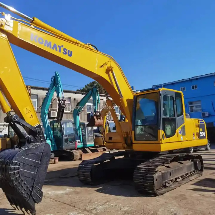 Original Design Pc200-8 Komatsu Used Excavator For Sale In Good Condition Original Paint 20 Ton Low Working Hours Factory Price - Bager: slika 2 Original Design Pc200-8 Komatsu Used Excavator For Sale In Good Condition Original Paint 20 Ton Low Working Hours Factory Price - Bager: slika 2