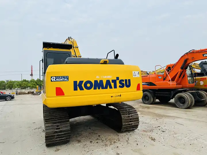 Original Japan Used Crawler Excavator Komatsu Pc200lc-7 Pc220lc-7 A/c Cabin In Shanghai - Bager goseničar: slika 5 Original Japan Used Crawler Excavator Komatsu Pc200lc-7 Pc220lc-7 A/c Cabin In Shanghai - Bager goseničar: slika 5