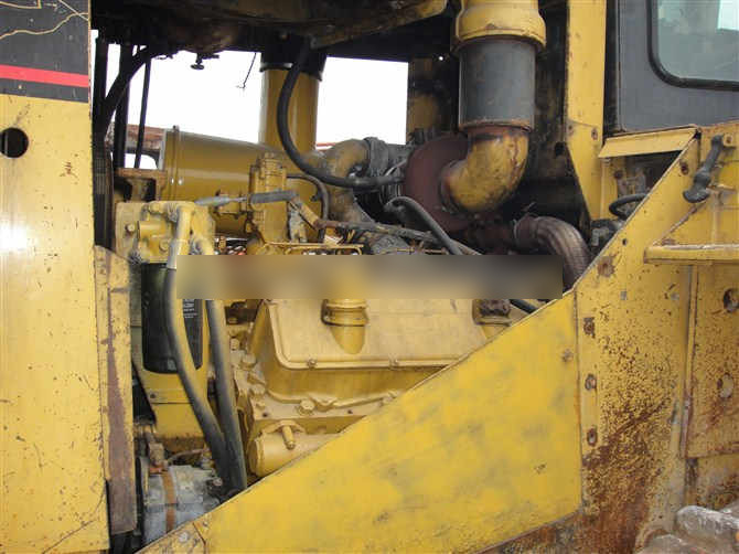 Original Well-Maintained CAT D8R D9R Used Bulldozer for Sale - Buldožer: slika 4 Original Well-Maintained CAT D8R D9R Used Bulldozer for Sale - Buldožer: slika 4
