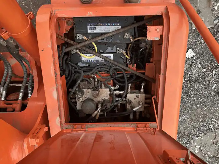 Second Hand Wheel Excavator Doosan 150W 15ton Industrial Machinery with EPA Factory Price for Sale - Bager: slika 3 Second Hand Wheel Excavator Doosan 150W 15ton Industrial Machinery with EPA Factory Price for Sale - Bager: slika 3