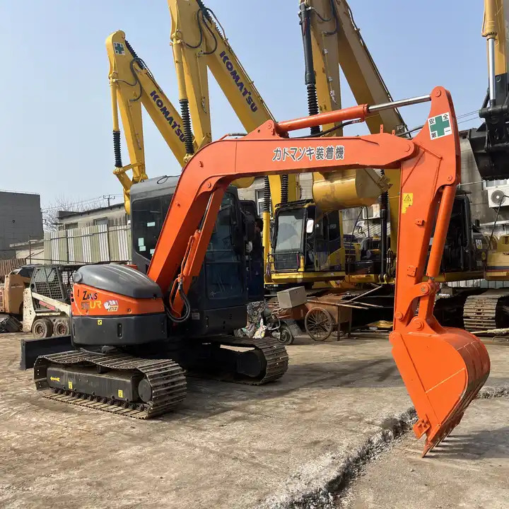 Second Hand excellent original mini excavator hitachi used ZX55 ZX60 ZX70 small used excavator made in Japan for sale - Bager goseničar: slika 2 Second Hand excellent original mini excavator hitachi used ZX55 ZX60 ZX70 small used excavator made in Japan for sale - Bager goseničar: slika 2