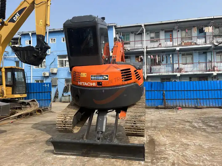 Second Hand excellent original mini excavator hitachi used ZX55 ZX60 ZX70 small used excavator made in Japan for sale - Bager goseničar: slika 5 Second Hand excellent original mini excavator hitachi used ZX55 ZX60 ZX70 small used excavator made in Japan for sale - Bager goseničar: slika 5