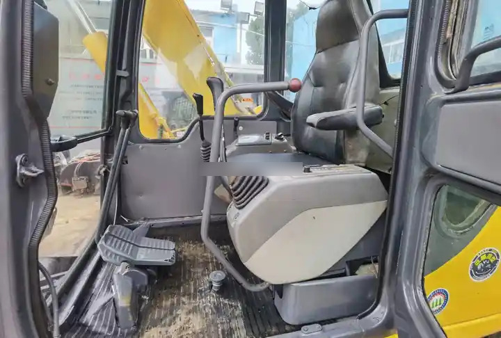Second hand Komatsu PC60-7 excavator in good condition for sale - Bager goseničar: slika 4 Second hand Komatsu PC60-7 excavator in good condition for sale - Bager goseničar: slika 4