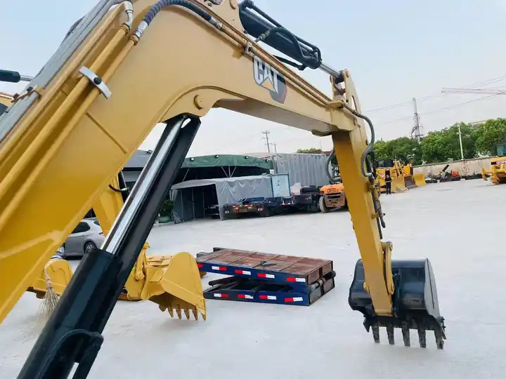 Top Factory Selling Caterpillar Excavator Brand Low-price 306b 306c 306d 306E2 Small Cat Excavator - Bager goseničar: slika 4 Top Factory Selling Caterpillar Excavator Brand Low-price 306b 306c 306d 306E2 Small Cat Excavator - Bager goseničar: slika 4