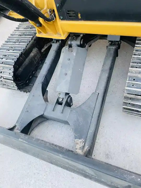 Top Factory Selling Caterpillar Excavator Brand Low-price 306b 306c 306d 306E2 Small Cat Excavator - Bager goseničar: slika 3 Top Factory Selling Caterpillar Excavator Brand Low-price 306b 306c 306d 306E2 Small Cat Excavator - Bager goseničar: slika 3