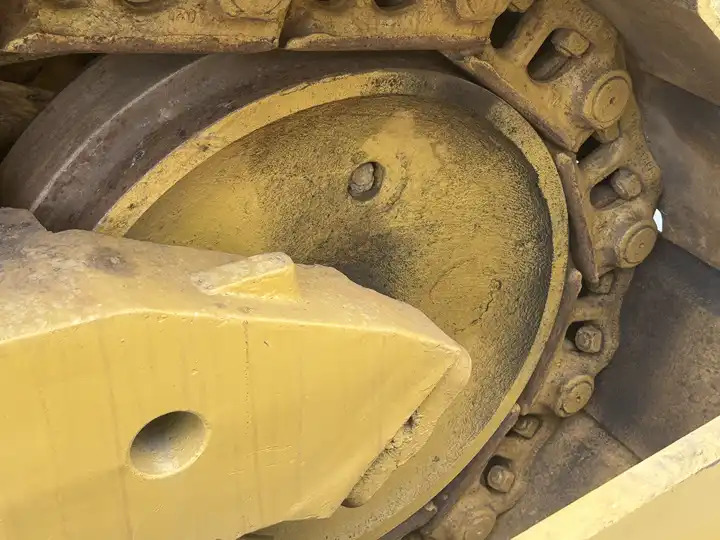 Used CAT D8R bulldozer in good condition for sale - Buldožer: slika 4 Used CAT D8R bulldozer in good condition for sale - Buldožer: slika 4