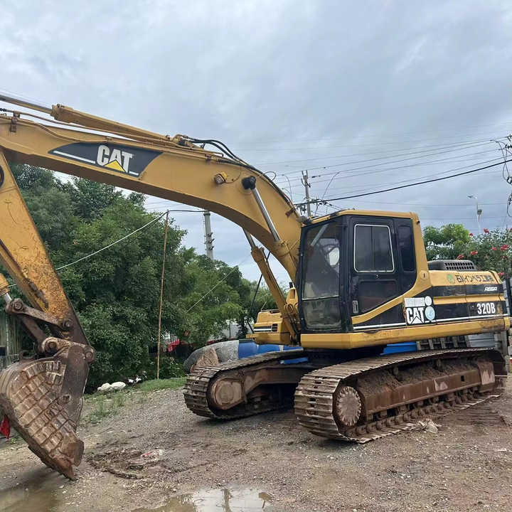 Used Excavator Cat 320bl Best Second Hand Excavator Caterpillar 320 320d 320b for Sale in Shanghai - Bager goseničar: slika 2 Used Excavator Cat 320bl Best Second Hand Excavator Caterpillar 320 320d 320b for Sale in Shanghai - Bager goseničar: slika 2