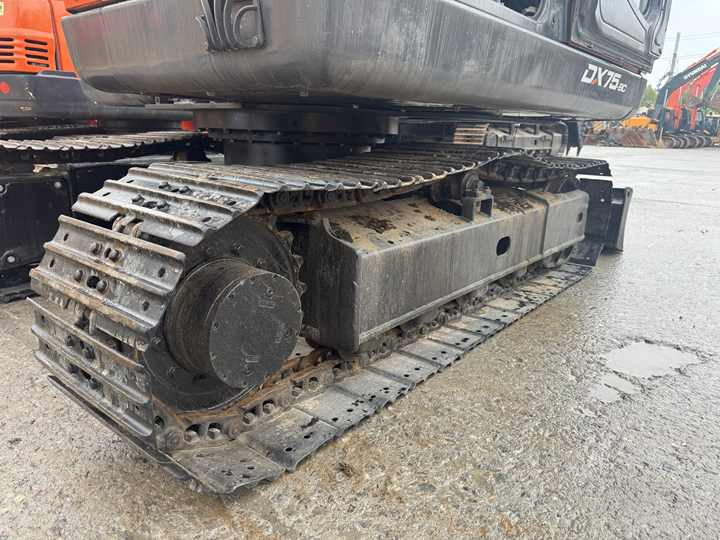 Used Excavator Doosan DX75-9C Second-hand Excavator Digger DX75-9C Compact Shovel Crawler Doosan 75 Excavator Doosan Dx75-9C - Bager goseničar: slika 3 Used Excavator Doosan DX75-9C Second-hand Excavator Digger DX75-9C Compact Shovel Crawler Doosan 75 Excavator Doosan Dx75-9C - Bager goseničar: slika 3