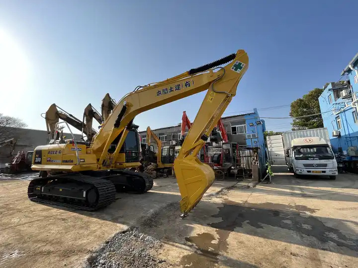 Used Komatsu Pc200-8 Excavator,20 Ton Komatsu Pc200-8n1 Pc220-8mo Hydraulic Crawler Backhoe Medium Excavator Rega In Stock - Bager goseničar: slika 3 Used Komatsu Pc200-8 Excavator,20 Ton Komatsu Pc200-8n1 Pc220-8mo Hydraulic Crawler Backhoe Medium Excavator Rega In Stock - Bager goseničar: slika 3