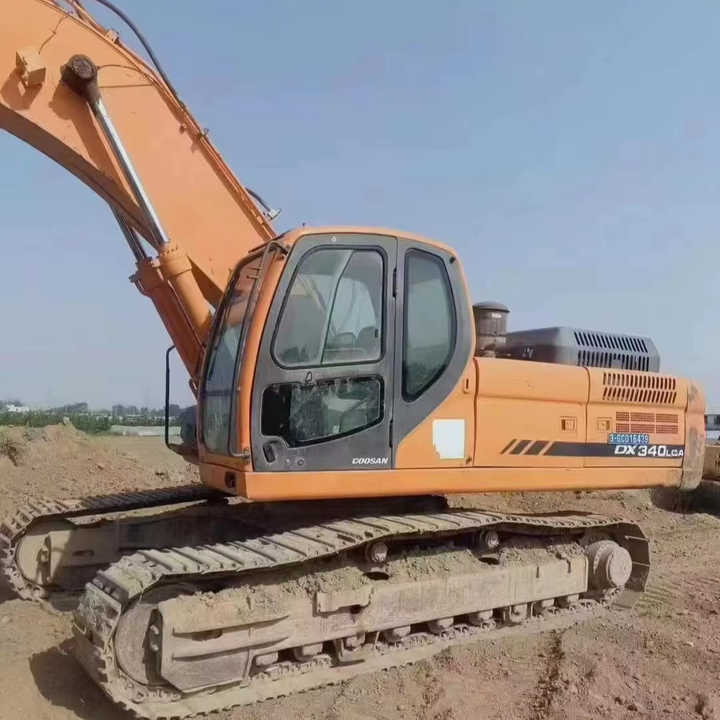 Used Original Korea Doosan 34 Ton Excavator with Cheap Price and Good Condition DOOSAN Dx340LCA Dx225 Dx330 DX360for Sale - Bager: slika 1 Used Original Korea Doosan 34 Ton Excavator with Cheap Price and Good Condition DOOSAN Dx340LCA Dx225 Dx330 DX360for Sale - Bager: slika 1