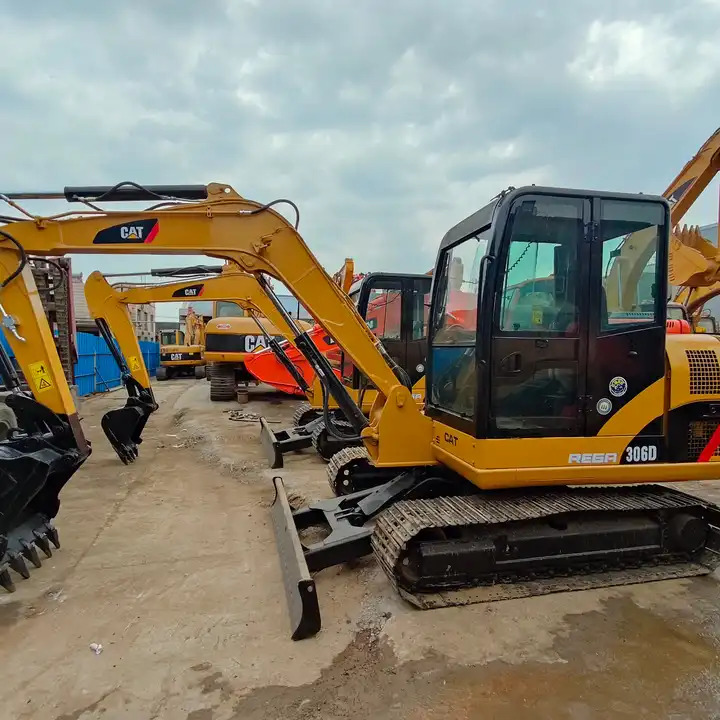 Used cat 306D 302.5D 302D 6ton 2.5ton 2ton mini excavator - Bager goseničar: slika 2 Used cat 306D 302.5D 302D 6ton 2.5ton 2ton mini excavator - Bager goseničar: slika 2
