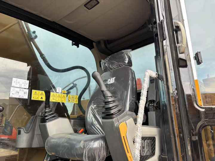 Used cat 320gc New Caterpillar Cat 320gc 320gx Excavator Latest Model Caterpillar 320gc 20 Ton Excavator Used Cat320gc - Bager: slika 5 Used cat 320gc New Caterpillar Cat 320gc 320gx Excavator Latest Model Caterpillar 320gc 20 Ton Excavator Used Cat320gc - Bager: slika 5
