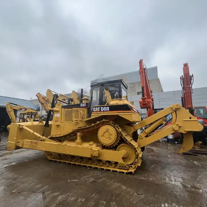 Used caterpillar bulldozer d8r for sale original used crawler bulldozer - Buldožer: slika 1 Used caterpillar bulldozer d8r for sale original used crawler bulldozer - Buldožer: slika 1