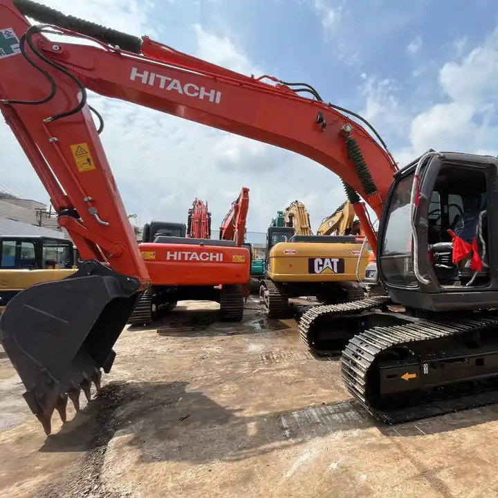 Used excavator Hitachi ZX120 Japanese second hand Excavadoras de segunda mano - Bager: slika 1 Used excavator Hitachi ZX120 Japanese second hand Excavadoras de segunda mano - Bager: slika 1