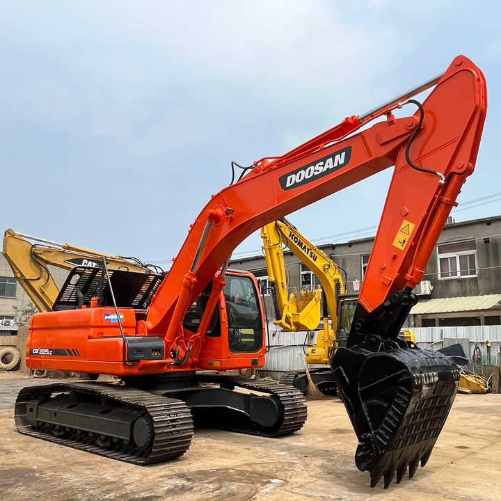 Used excavator doosan dx60 excavators earth-moving machinery doosan dx60 dx80 dx75 dx225 for sale - Bager goseničar: slika 1 Used excavator doosan dx60 excavators earth-moving machinery doosan dx60 dx80 dx75 dx225 for sale - Bager goseničar: slika 1
