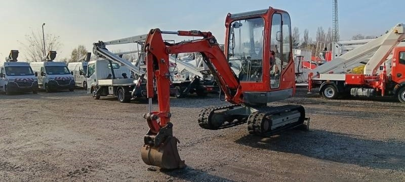 CAT 302.4D - Mini bager: slika 2 CAT 302.4D - Mini bager: slika 2