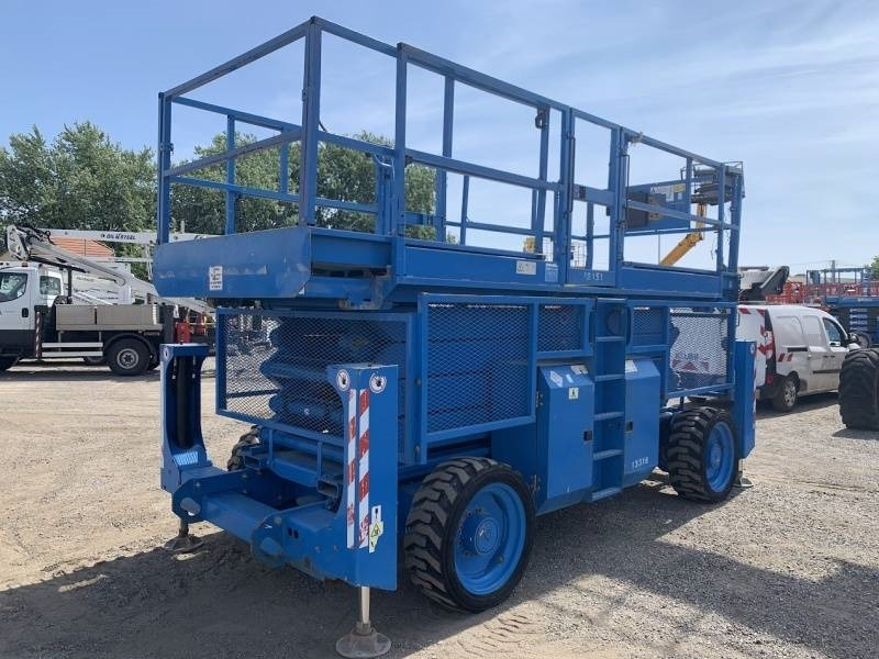 Genie GS4390 - 15,11m, diesel, 4x4 - Škarjasta dvižna ploščad: slika 2 Genie GS4390 - 15,11m, diesel, 4x4 - Škarjasta dvižna ploščad: slika 2