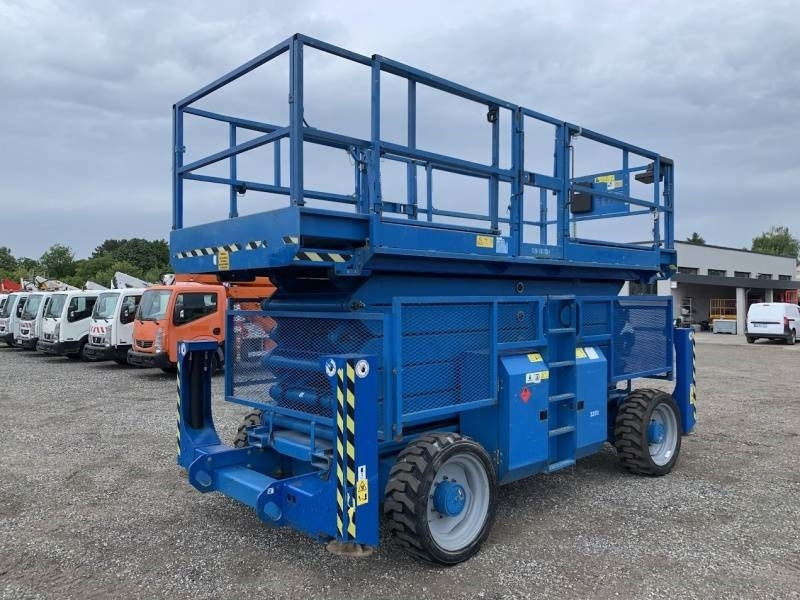 Genie GS5390 - 18m - 4x4 - Diesel - Škarjasta dvižna ploščad: slika 2 Genie GS5390 - 18m - 4x4 - Diesel - Škarjasta dvižna ploščad: slika 2